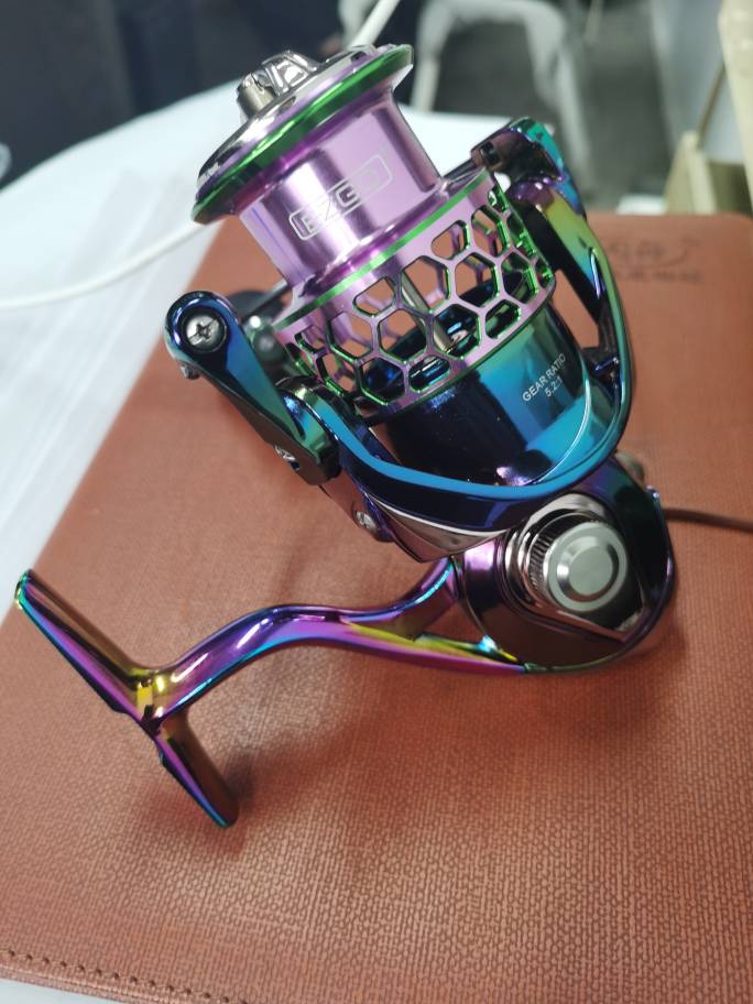 Sea fishing reel